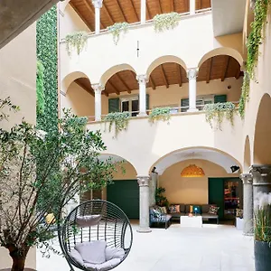דירה Rego - Boutique With Some Off-site In A Charming Historic District Close To Upper Town