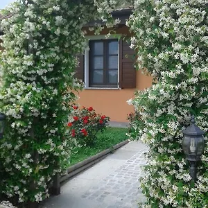 בית חווה Cascina Aguzza